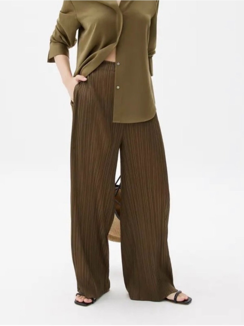 Love, Bonito Anh Pleated Straight-Leg Pants in Olive